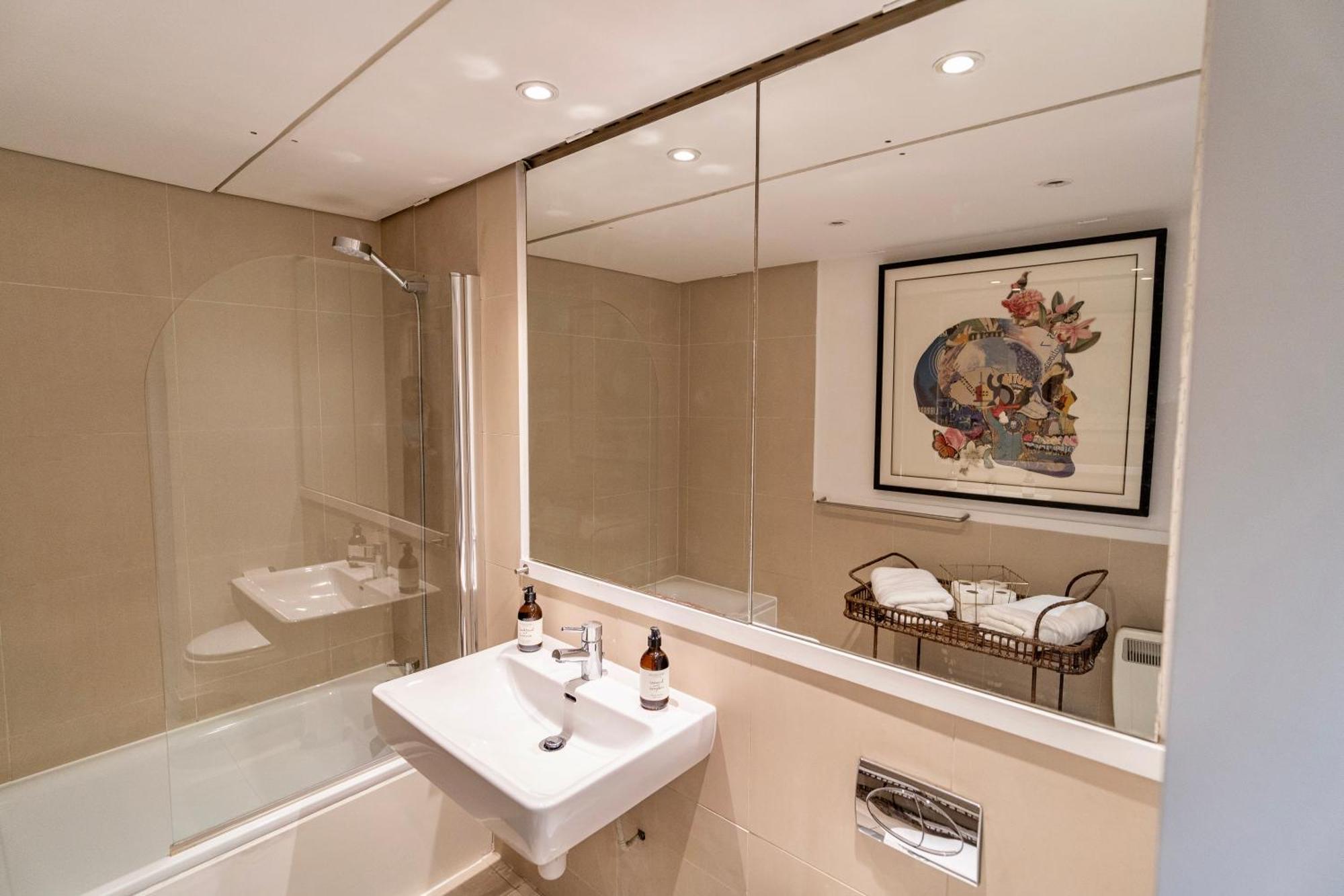 Spacious West End Duplex Apartment, W1 Central London Exterior foto